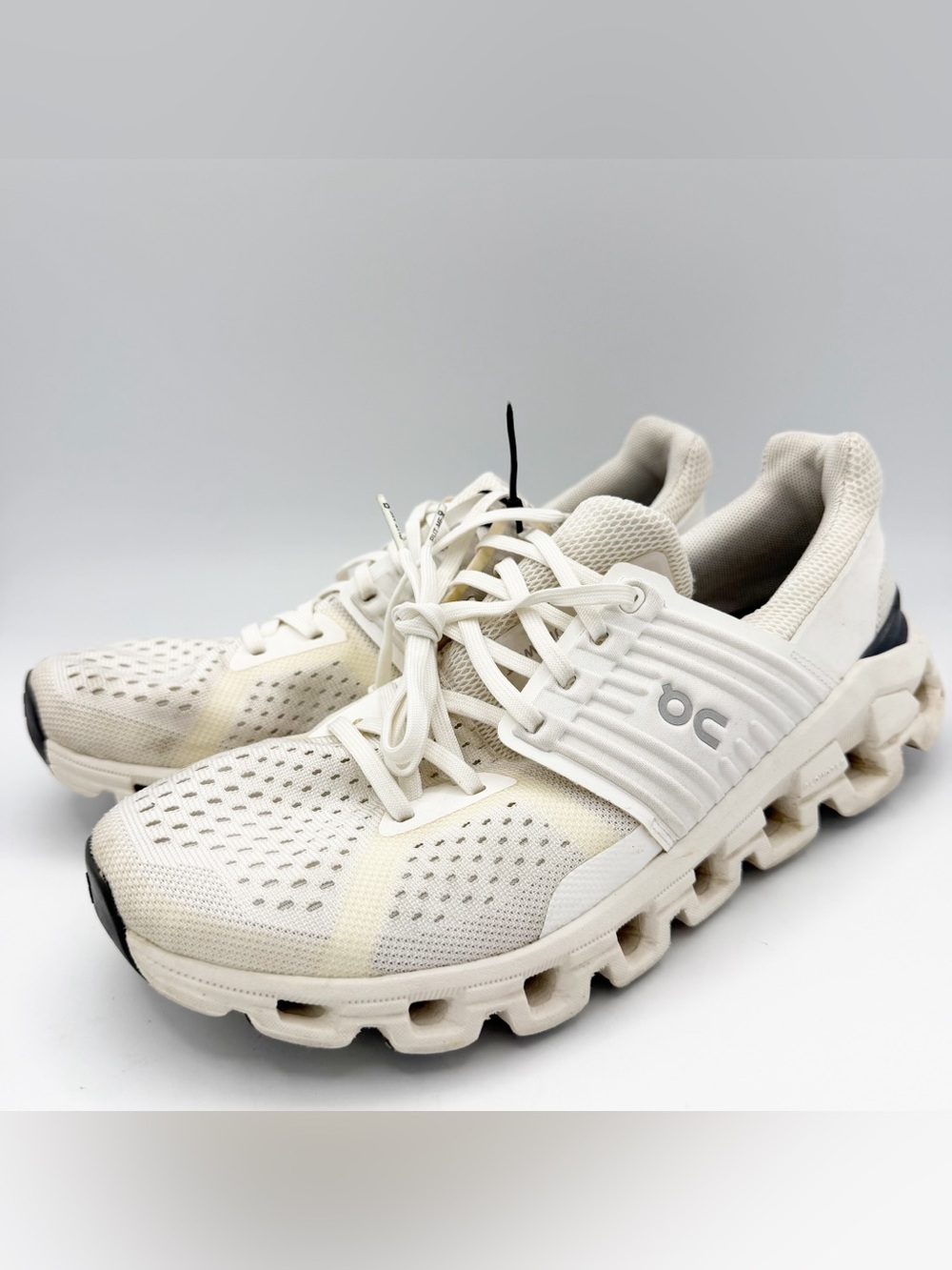 On Running Cloudswift White Sneakers Women’s Size 8